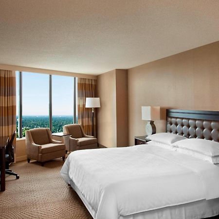 Sheraton Greensboro Habitación foto